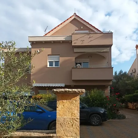 Maya Dalmatia Apartamento *